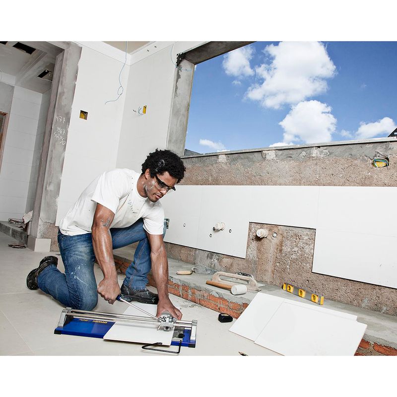 cortador_de_piso_irwin_iw14133_90cm_ambiente