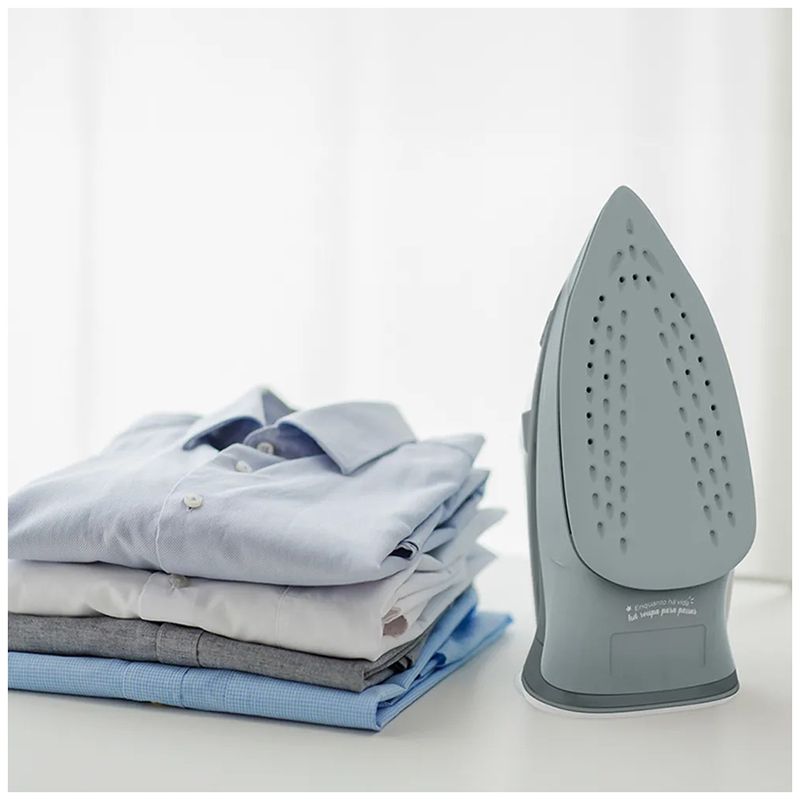 Ferro Cadence de Passar Roupa IRO215 a Vapor e Spray - Cinza