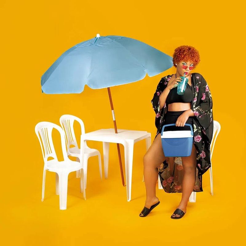 09-cadeira-pvc-mor-bistro