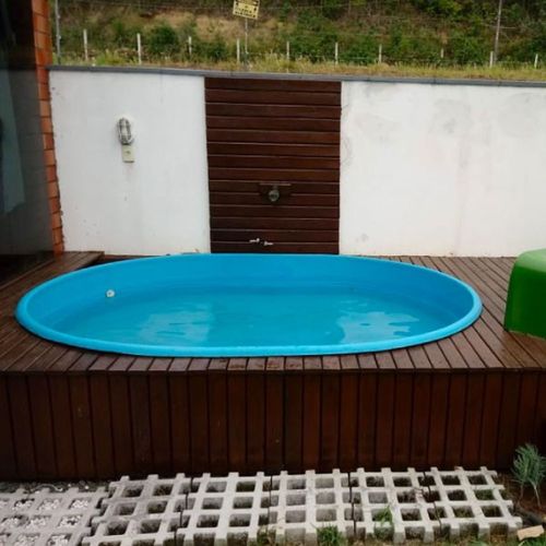 Piscina Infantil Bakoftec 2000 Litros em Fibra